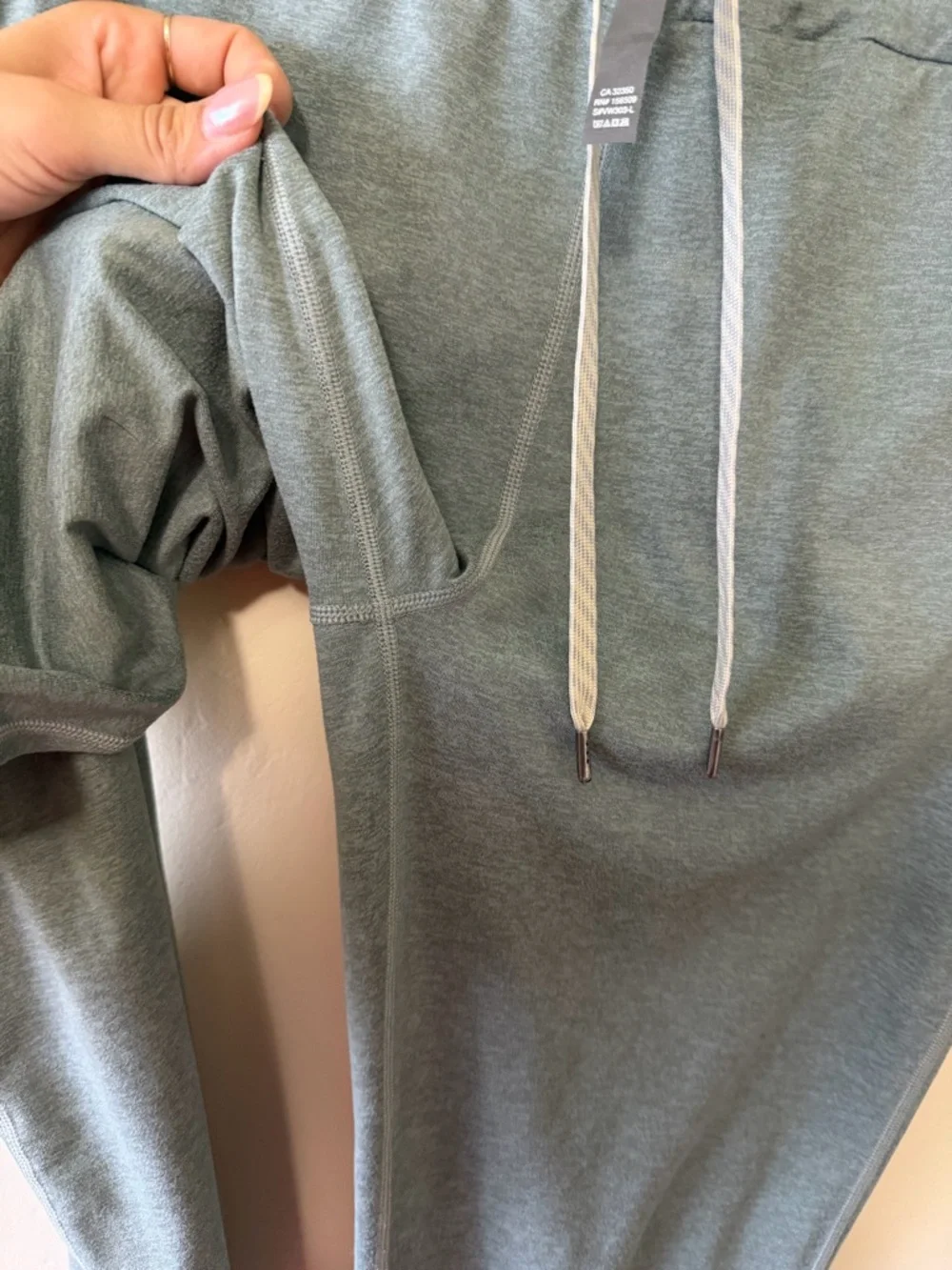 Vuori Women's performance Joggers in Slate Teal with Contrast Drawstring size m - Picture 6 of 6